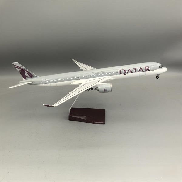 Qatar Airways Airbus A350-1000 Airplane Model — 1:157 Scale | 47cm / 18.5" - Secondary