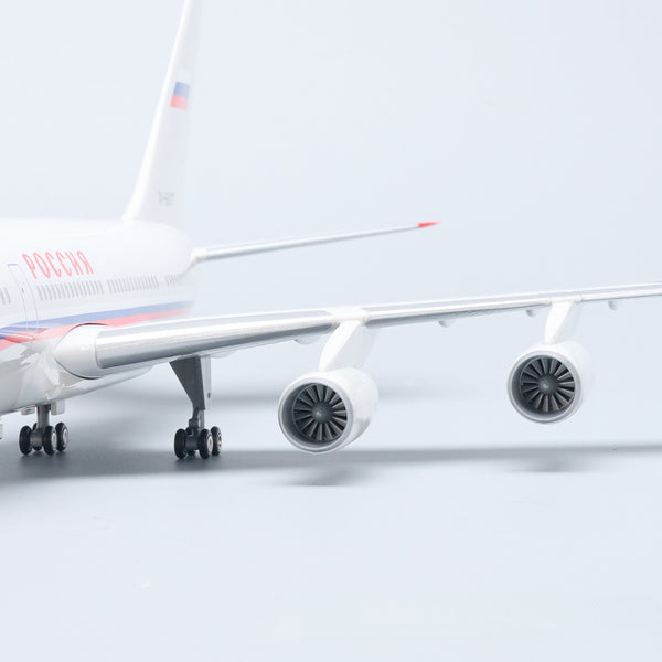 Avión presidencial de Rusia Ilyushin Il-96-300 1:120 – 46 cm / 18.1 in – Luces LED - Secondary