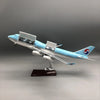 Korean Air Boeing 747-400 1:150 – 47 cm / 18.5 in – Opening Cabin Interior & LED Lights