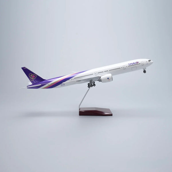 B777 THAI - SCALE 1/157 - 47CM -18.5IN