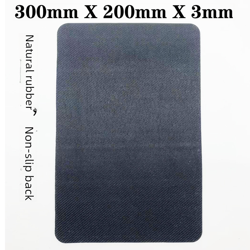 Silicone Runway Mat – 30×20 cm (11.8 × 7.87 in)