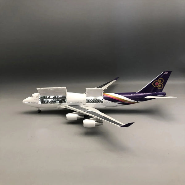 Thai Airways Boeing 747-400 1:150 – 47 cm / 18.5 in – Interior de cabina con apertura y luces LED - Secondary