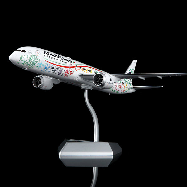 Aeroméxico B787-9 "Quetzalcóatl" XA-ADL – Scale 1:200 Diecast Model – SQ wings L2273