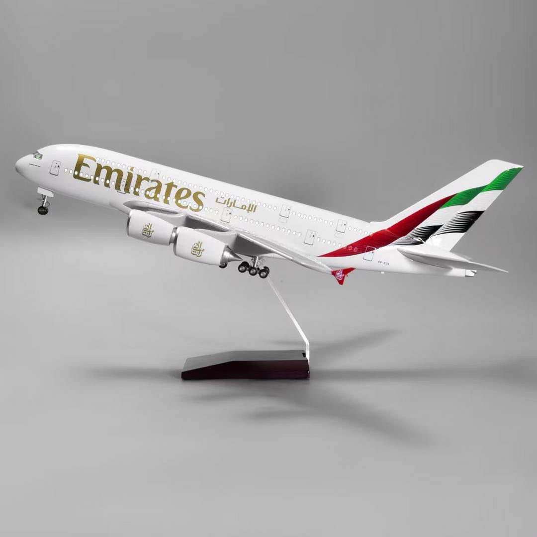 Airbus A380 Emirates – Escala 1:160 (46 cm / 18,5 pulgadas) - NUEVA BANDERA