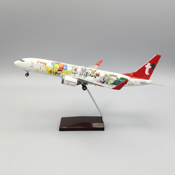 T'way Air Boeing 737-800 "Pokémon Jet TW" – 37 cm / 14.6 pulg. – Modelo con pantalla LED activada por voz