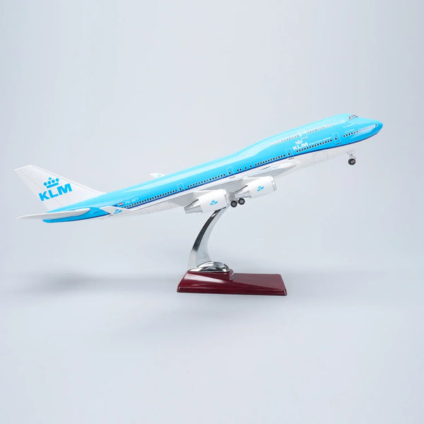 Boeing 747 KLM 1:157 – 47 cm / 18.5 in – Opening Interior