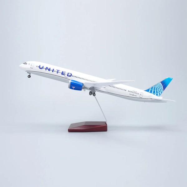 United Airlines Boeing 787-10 1:145 – 47 cm / 18.5 in – LED Lights