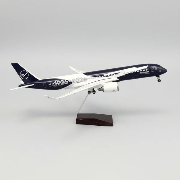 Lufthansa Airbus A350-900 "Centennial 1926–2026" – 47 cm / 18.5 in – Voice-Activated LED Display Model