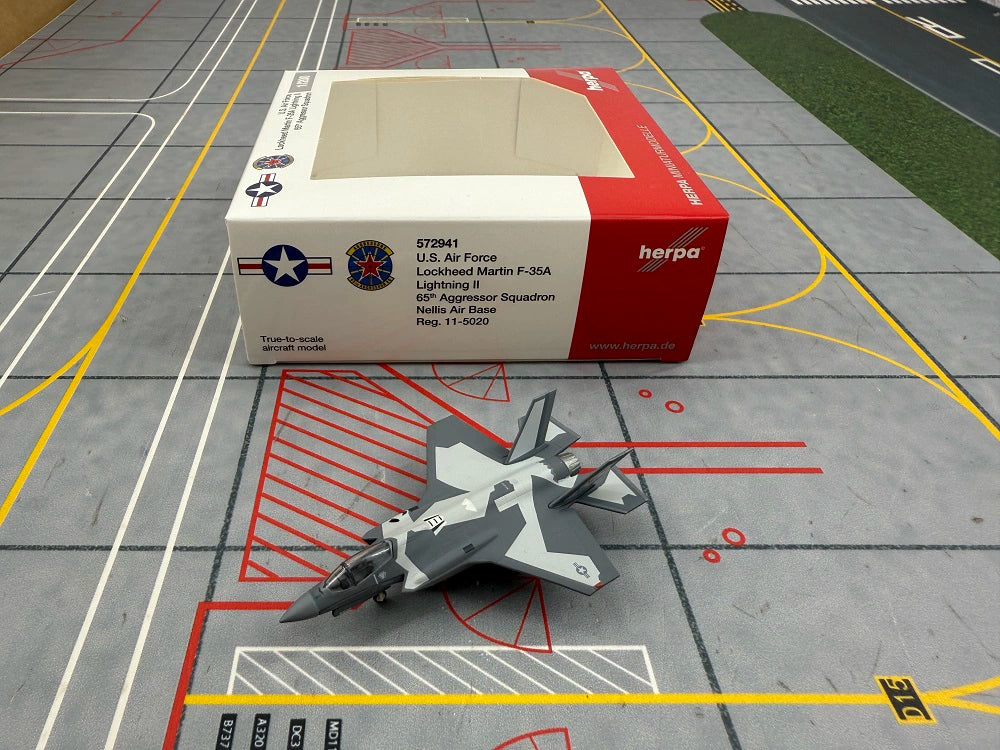 Herpa Wings 1 200 US Air Force F-35A USS Lightnings 11-5020 Militärflugzeugmodell aus Metall