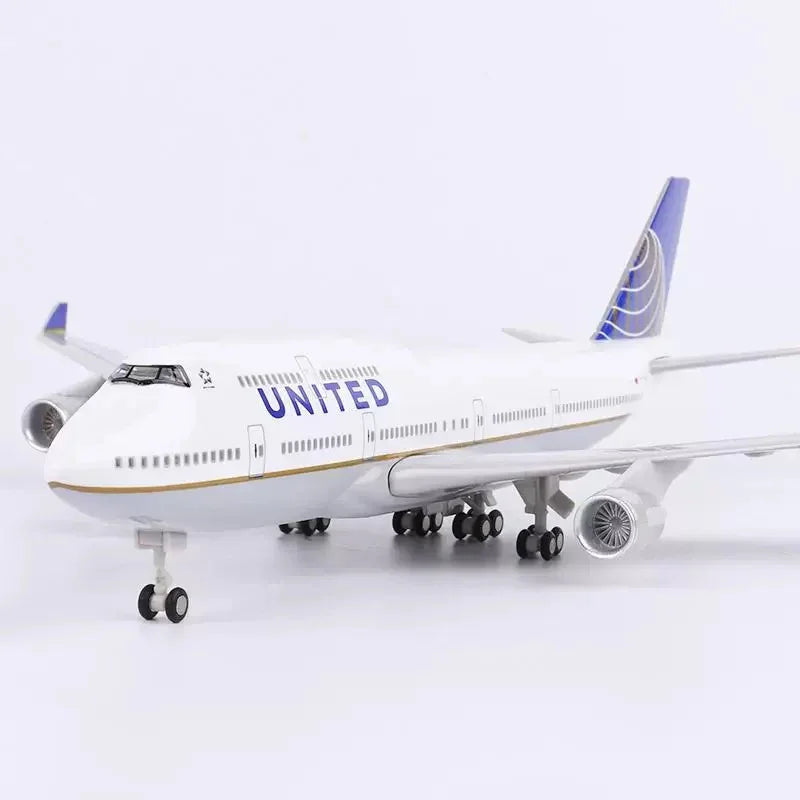 Boeing 747 United Airlines 30cm - 11.8in - LED lights - Airplane Model - Gallery 3