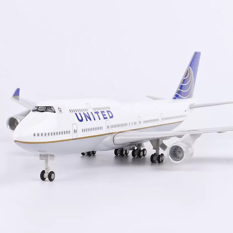 United B747- 30cm - 11.8in - LED lights - Airplane Model