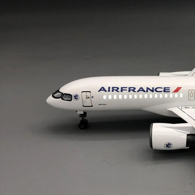 Air France Airbus A220-300 1:100 – 38 cm / 15.0 in – LED Lights - Image 3
