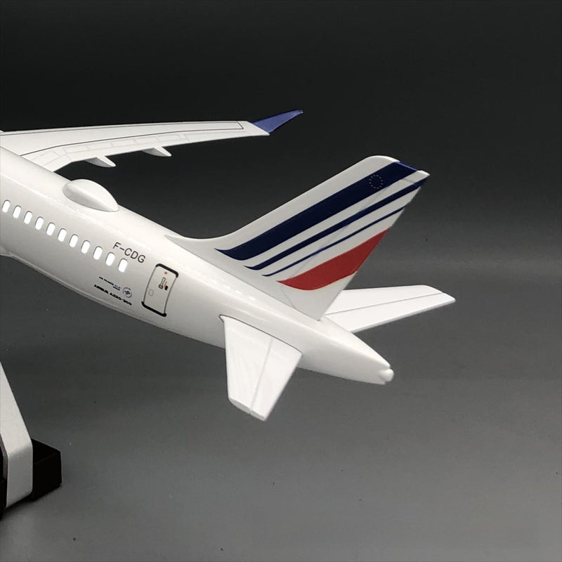 Air France Airbus A220-300 1:100 – 38 cm / 15.0 in – LED Lights - Image 4