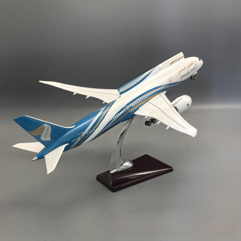 Oman Air Boeing 787-9 Dreamliner – 42 cm / 16.5 in – Openable Hatch Cover LED Display Model - Image 6
