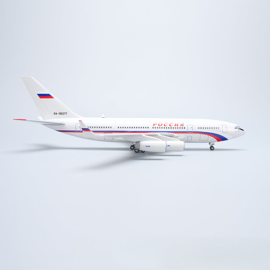 Russia Air Force One Ilyushin Il-96-300 1:120 – 46 cm / 18.1 in – LED Lights