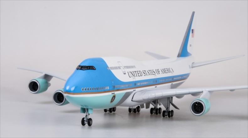 US Air Force One Boeing 747 1:190 – 37 cm / 14.6 in – LED Lights - Gallery 4