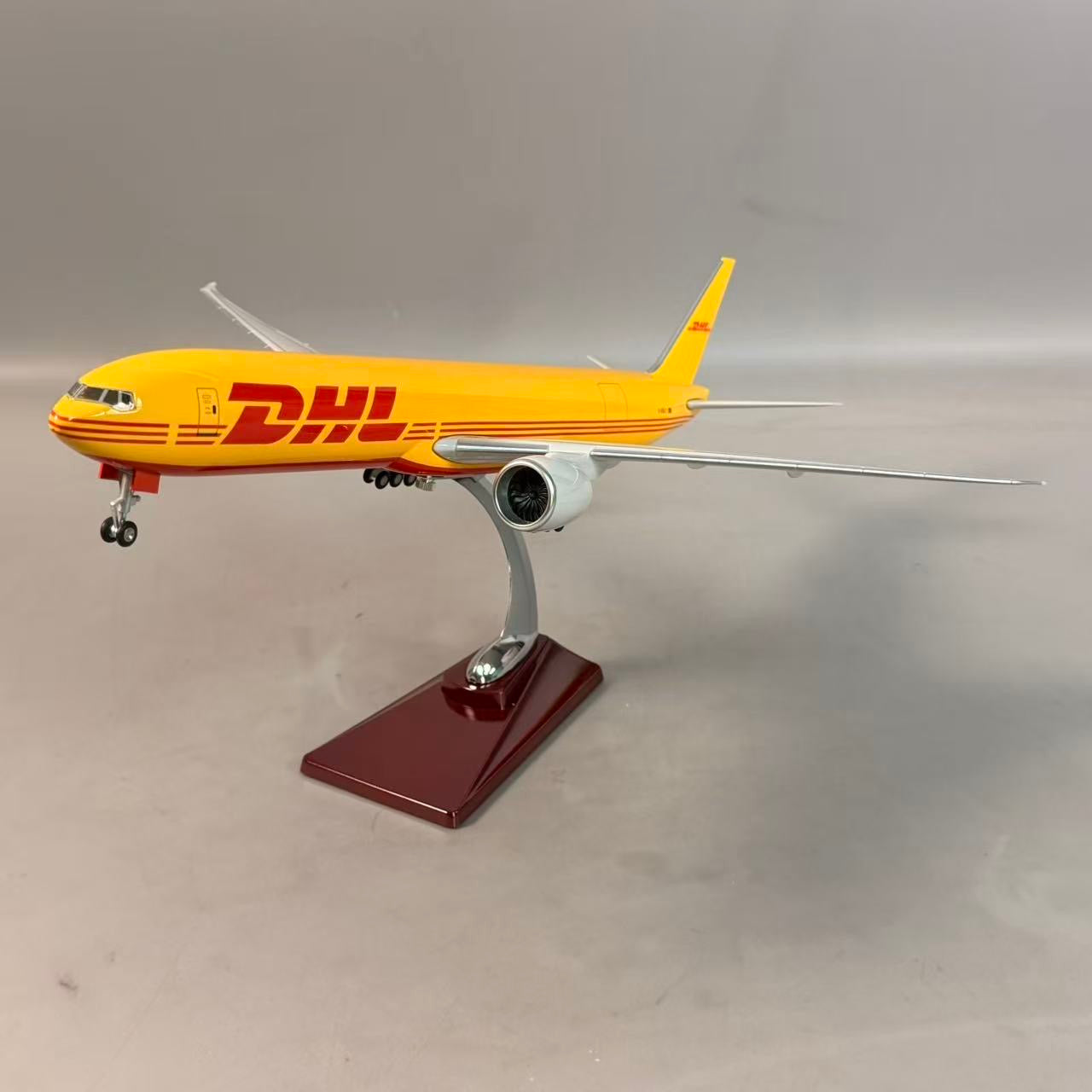 DHL Boeing 777-F Cargo 1:150 – 47 cm / 18.5 in – Premium Solid Resin Model