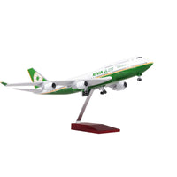 B747 EVA - Escala 1/157 - 47cm - 18,5 pulgadas