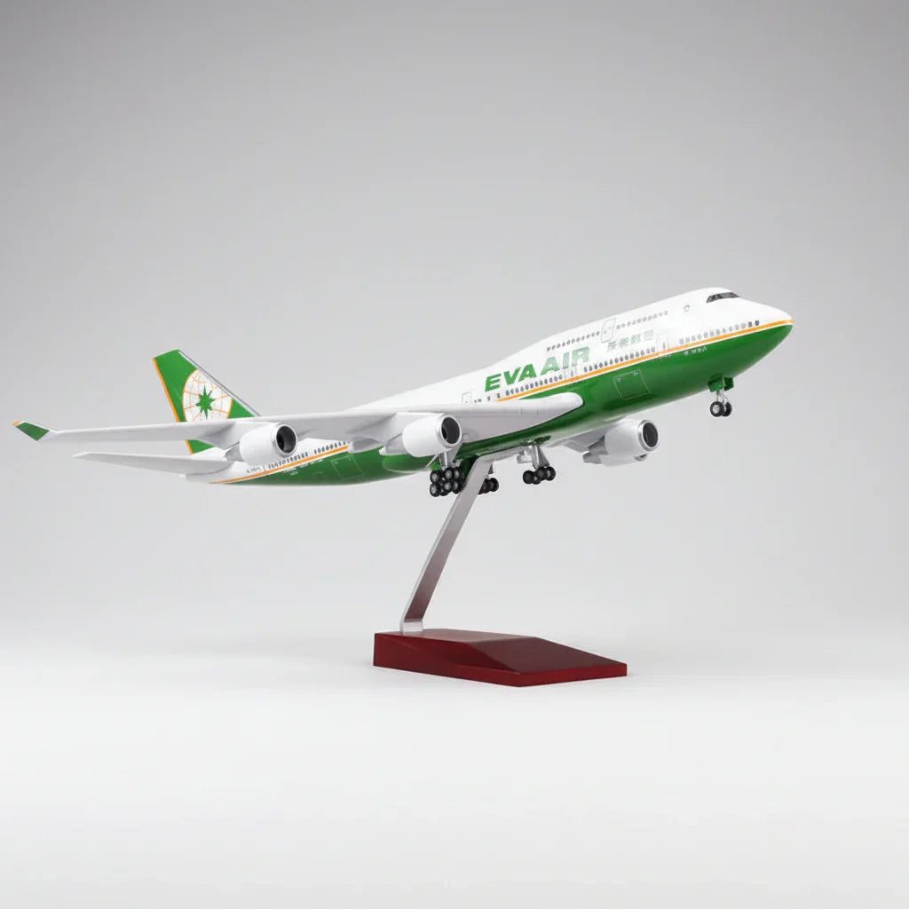 EVA Air Boeing 747-400 1:190 – 37 cm / 14.6 in – LED Lights