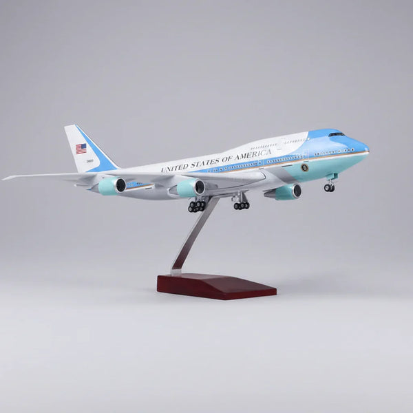 US Air Force One Boeing 747 1:190 – 37 cm / 14.6 in – LED Lights