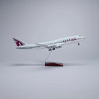 B747 QATAR - SCALE 1/150 - 47CM - 18.5 IN - AIRPLANE MODEL