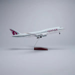 B747 QATAR - SCALE 1/150 - 47CM - 18.5 IN - AIRPLANE MODEL - Thumbnail 1