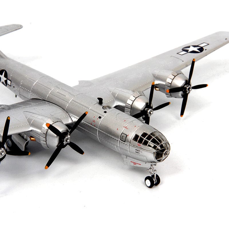 Bombardero modelo de avión B29 - Escala 1:144