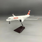 الخطوط الجوية الدولية السويسرية ايرباص A220-300 1:100 – 38.7 سم / 15.2 بوصة – أضواء LED