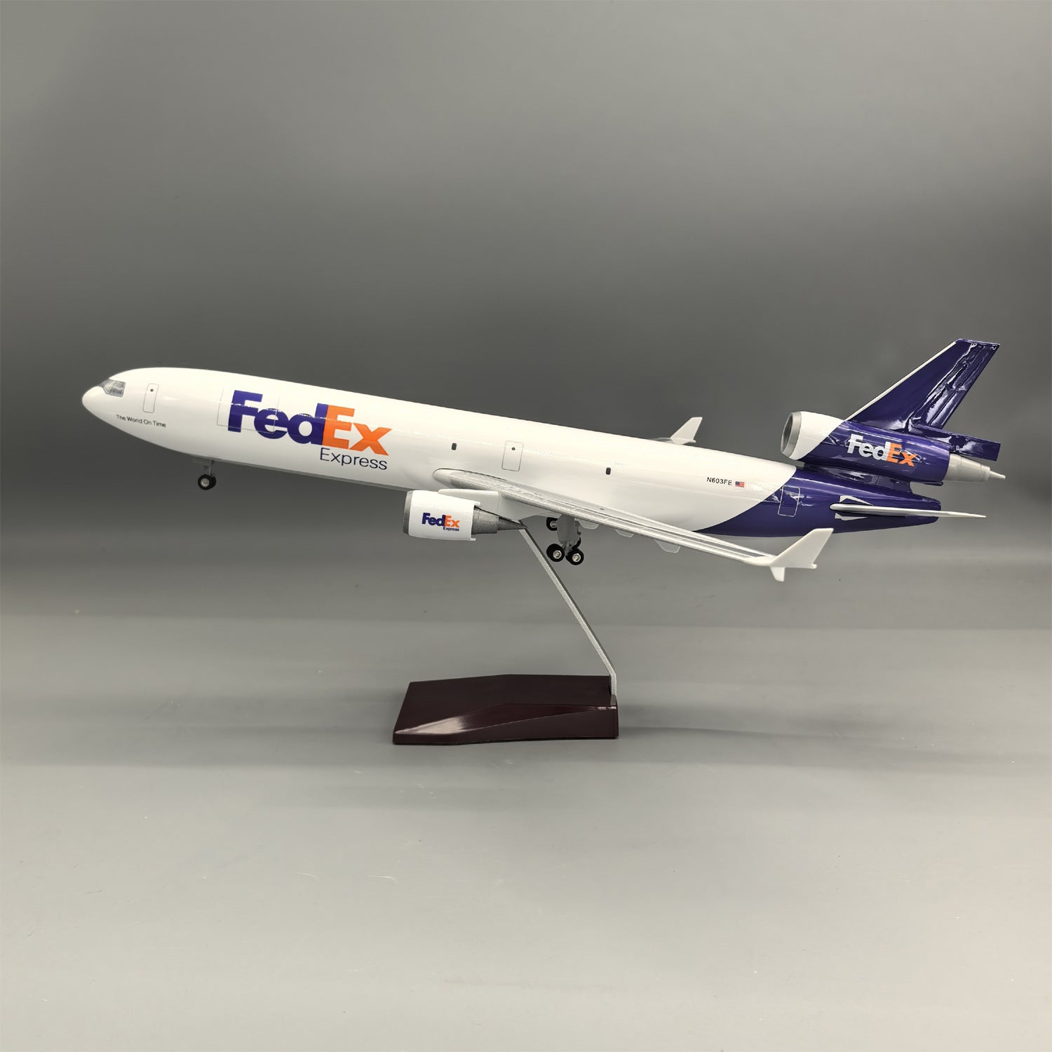 FEDEX MD-11 McDonnell Douglas – Scale 1:130 – 47 cm/18.5 in – ABS