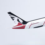 Qatar Airways Boeing 777-300ER Formula 1 Special Livery 1:135 – 47 cm / 18.5 in – LED Lights