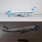 Boeing 747 Air Force One 1:150 – 47 cm / 18.5 in – LED Lights