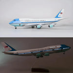 Boeing 747 Air Force One 1:150 – 47 cm / 18.5 in – LED Lights - Thumbnail 1