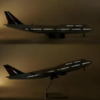 Boeing 747 Delta 1:150 – 47 cm / 18.5 in – LED Lights