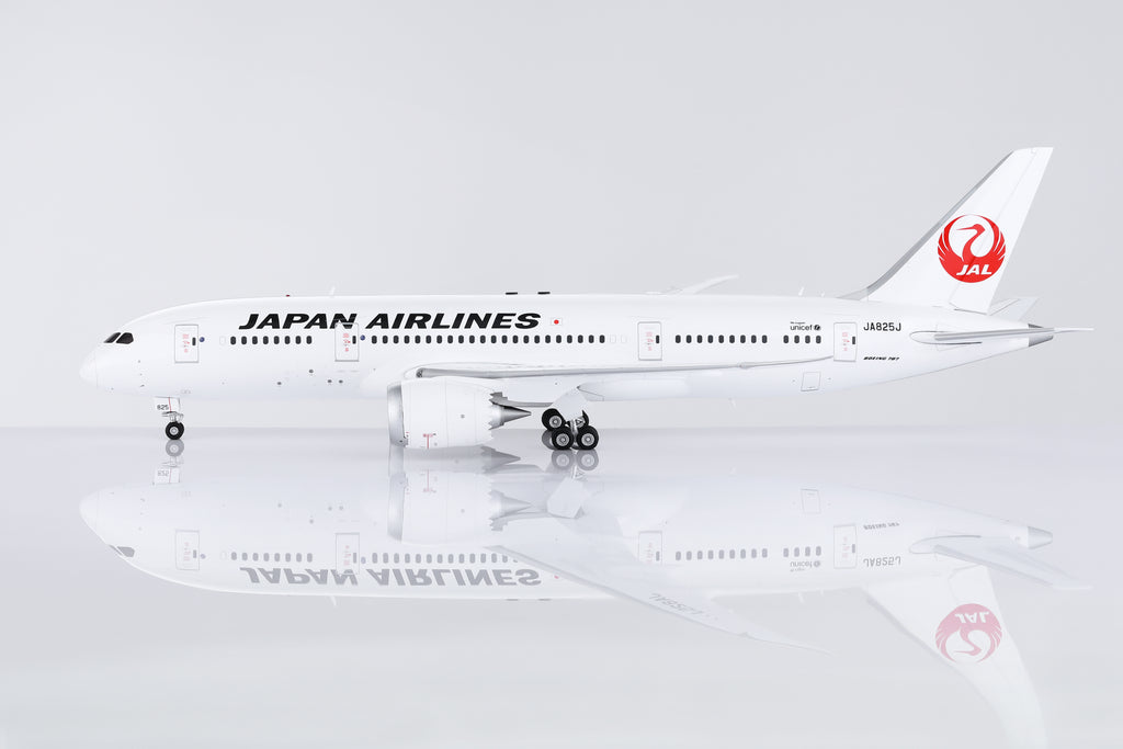 Japan Airlines Boeing 787-8 JA825J – Scale 1:200 – SQ Wings – 28.3 cm - L2027