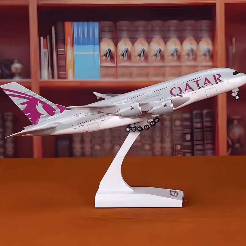 A380 Qatar- 30cm - 11.8in - LED & Sound - Airplane Model - Image 3