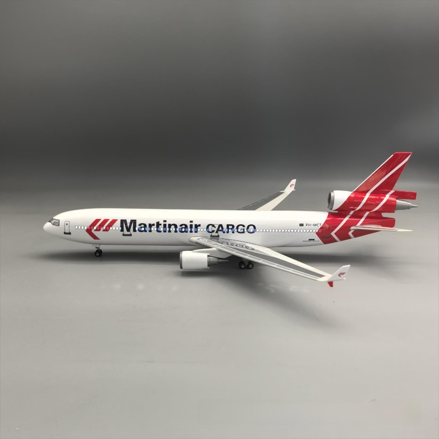 Martinair Cargo MD-11F 1:130 – 47 cm / 18.5 in – LED Lights