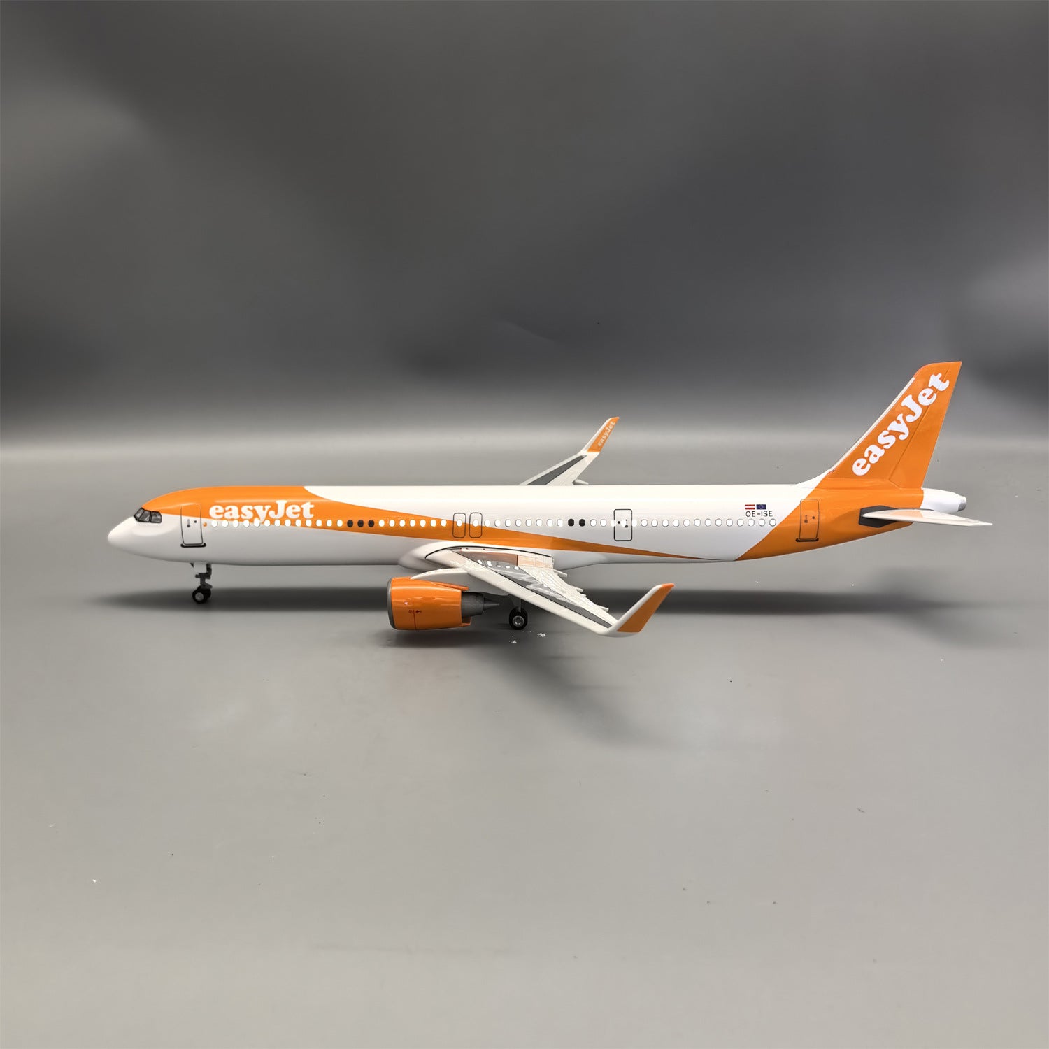 A321neo EASYJET - SCALE 1/80 - 44CM - 18.5 IN - AIRPLANE MODEL