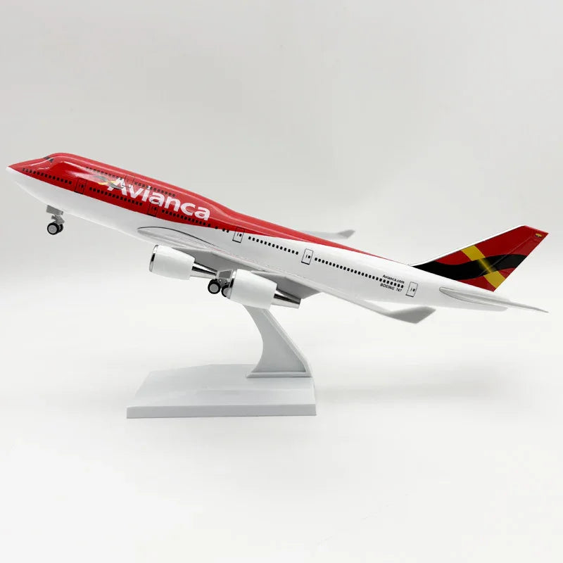 Boeing 747 Avianca – Scale 1:150 – 30 cm (11.8 in) – Resin - Gallery 1