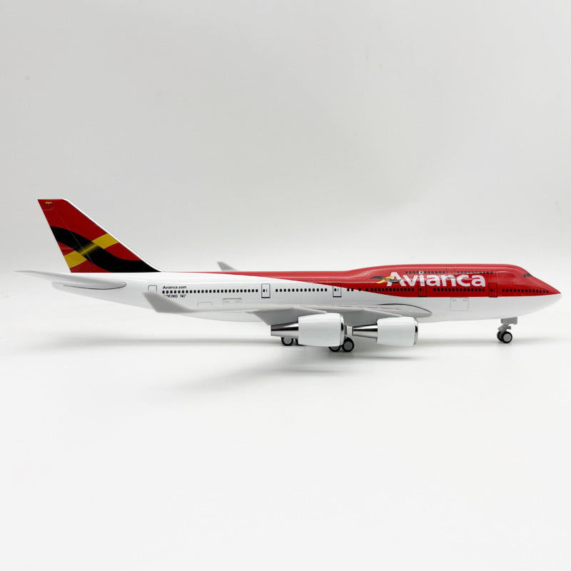 Boeing 747 Avianca – Scale 1:150 – 30 cm (11.8 in) – Resin