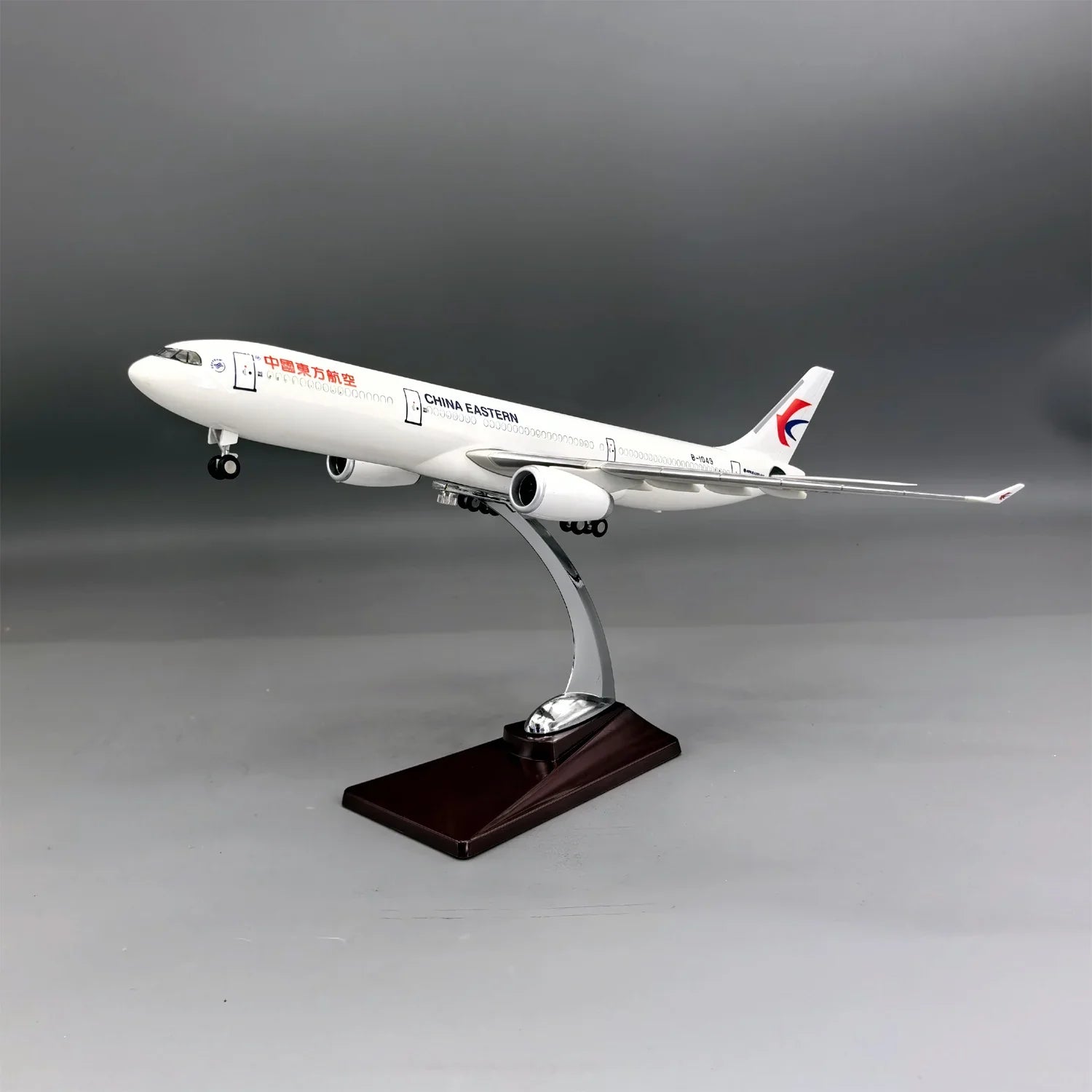 China Eastern Airbus A330-300 Aircraft Model 1:170 Scale - Premium Resin Display with Stand - 37cm/14.6" - Gallery 3
