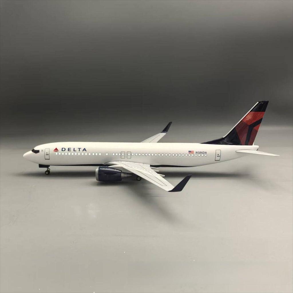 Boeing 737-800 Delta 1:80 – 47 cm / 18.5 in – LED Lights (PRE ORDER 10 days)