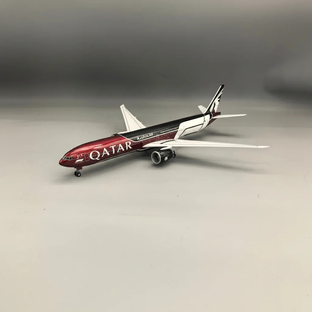 Qatar Airways Boeing 777-300ER Formula 1 Special Livery 1:135 – 47