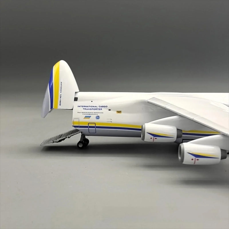 Ukraine International Antonov An-124 1:165 – 42 cm / 16.5 in - Image 4