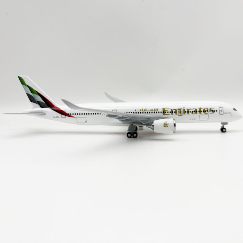 Emirates Airbus A350 – 30 cm / 11.8 in – Solid Resin Desktop Display Model