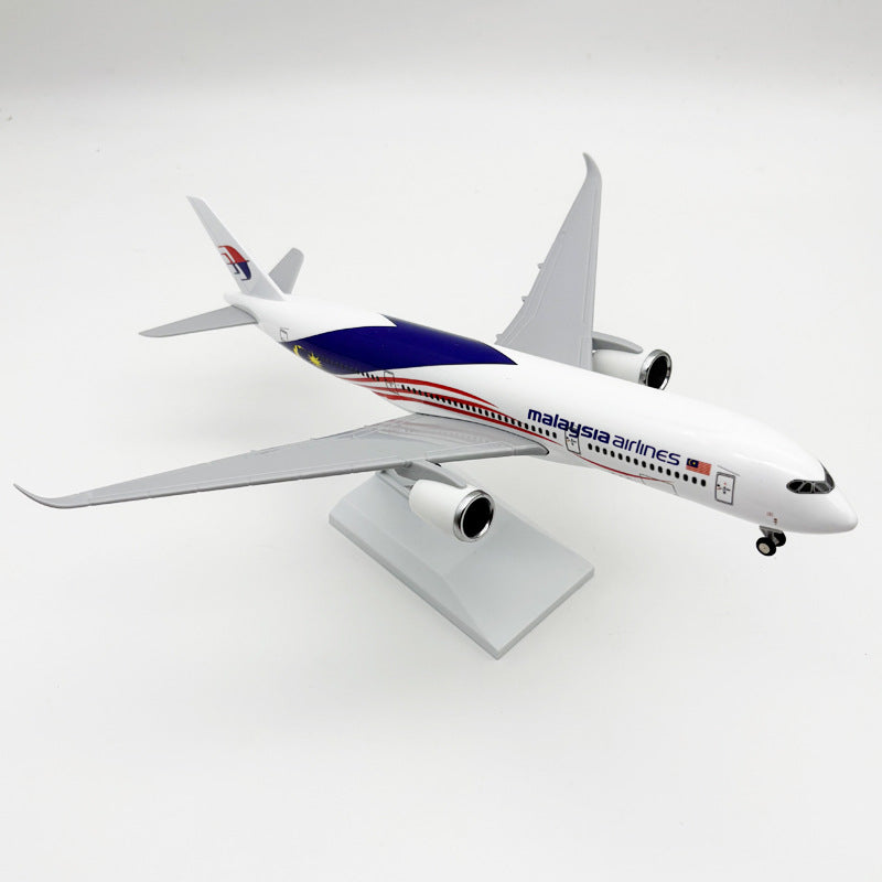 Malaysia Airlines Airbus A350 – 30 cm / 11.8 in – Solid Resin Desktop Display Model