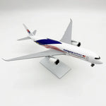 Malaysia Airlines Airbus A350 – 30 cm / 11.8 in – Solid Resin Desktop Display Model - Thumbnail 3