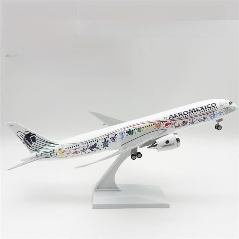 Aeroméxico Boeing B787 – 30 cm / 11.8 in – Solid Resin Desktop Display Model