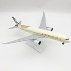 Etihad Airways Airbus A350 – 30 cm / 11.8 in – Solid Resin Desktop Display Model