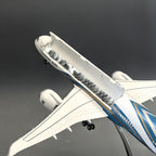 Oman Air Boeing 787-9 Dreamliner – 42 cm / 16.5 in – Openable Hatch Cover LED Display Model