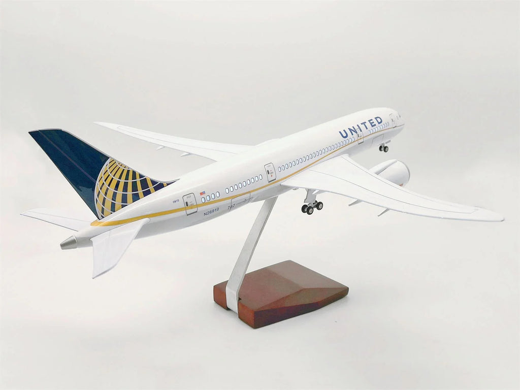 Boeing 787-9 de United Airlines – Escala 1:130 (43 cm / 16,9 pulgadas)